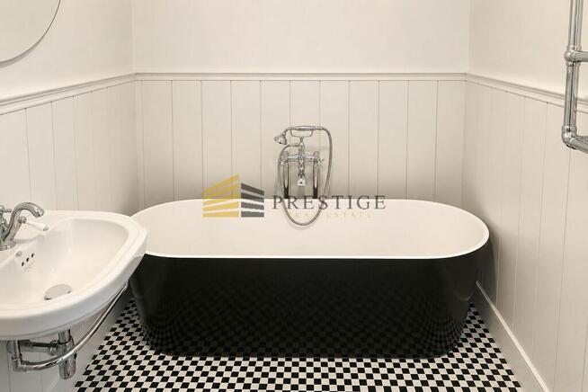 Qubik Mokotow prestige design security 24/7