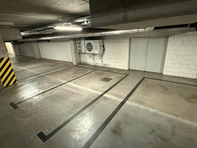 Miejsce postojowe, Garaż, Parking ANGEL ul. Walońska