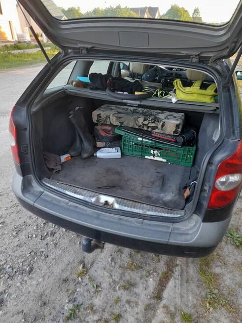 Syndyk sprzeda samochód Renault Laguna, kombi, rok prod. 200