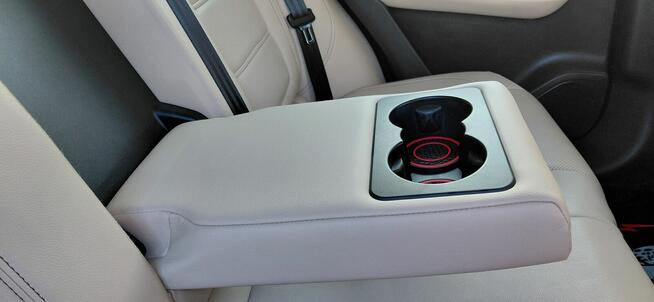 JAGUAR F-PACE W BARDZO BOGATEJ WERSJI PRESIGE