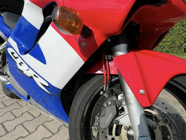CBR F4i