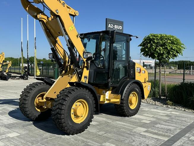 FABRYCZNIE NOWY CAT 906
