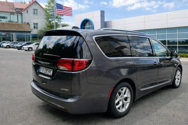Pacifica 2020 w wersji Limited 7 miejsc silnik 3.6 V6 90 brutto