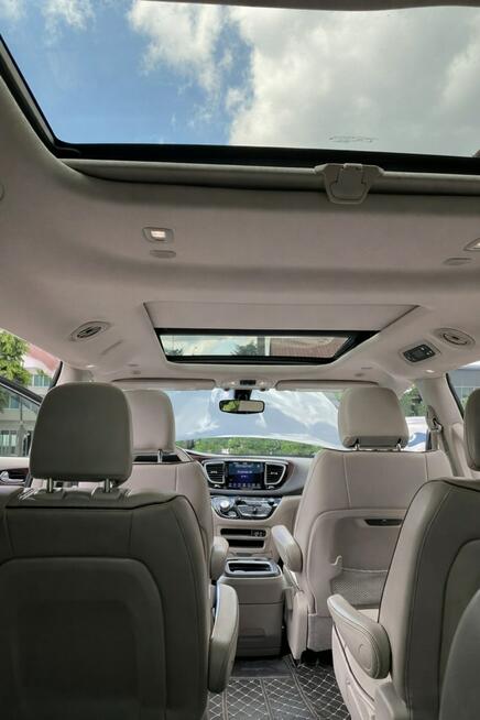 Pacifica 2020 w wersji Limited 7 miejsc silnik 3.6 V6 90 brutto
