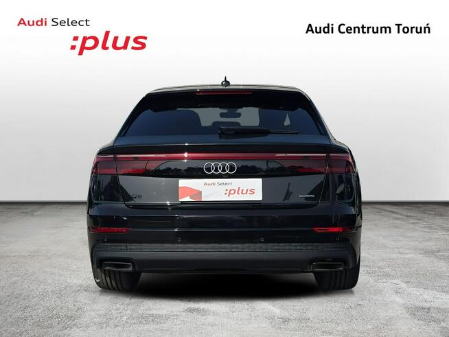 Audi Q8 MatrixLED_HeadUp_Hak_SoundSystem_Virtual_Panorama_HomeLink_Asystenci