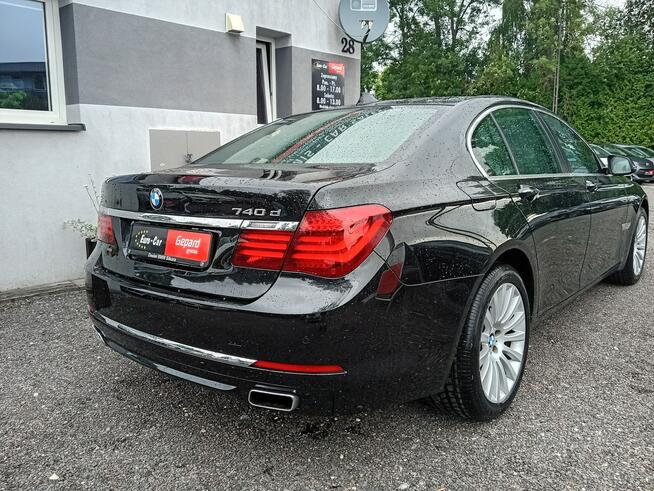 BMW 740