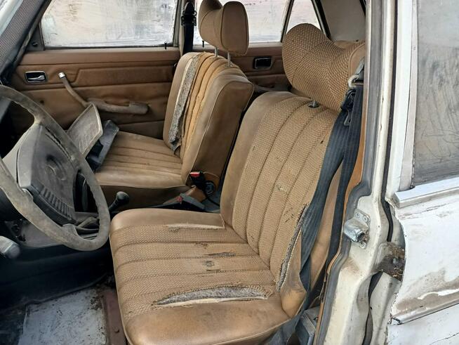 Mercedes W115 2.0D 72r