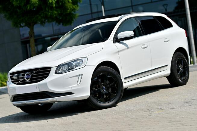 Volvo XC 60 LiFT Bi Xenon Ledy Skóra Navi Kamera Panorama Dach El.Klapa Full Opcja