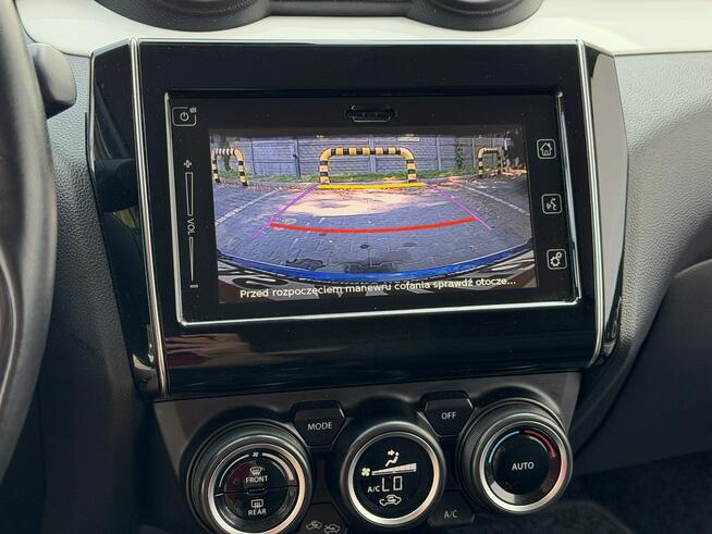 Suzuki Swift 1,2i 90KM Hybrid Club/Climatronic/Navi/Kamera/Ledy/Tempomat/SerwisASO