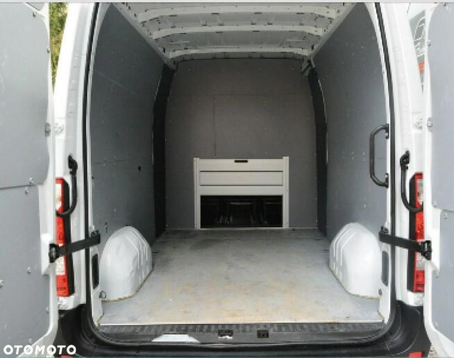 Renault Master L2H2 średniak 7-osobowy lift 2023r Brygadówka doka pełna opcja