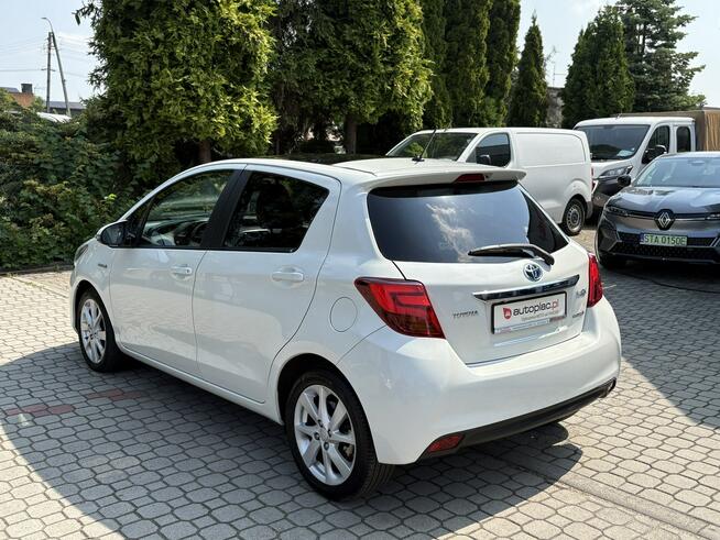 Toyota Yaris Rezerwacja