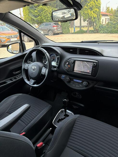 Toyota Yaris Rezerwacja