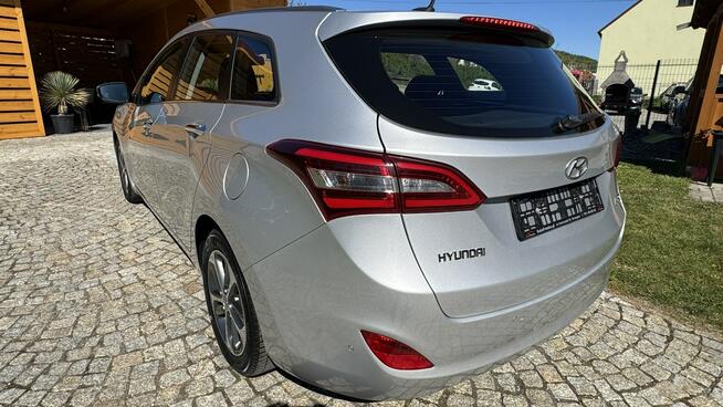 Hyundai i30 1.6 CRDI 110KM z Niemiec, SERWISOWANY, Kamera, Nawigacja, PDC, Led!