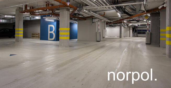 Angel Stradom, parking, Stradomska