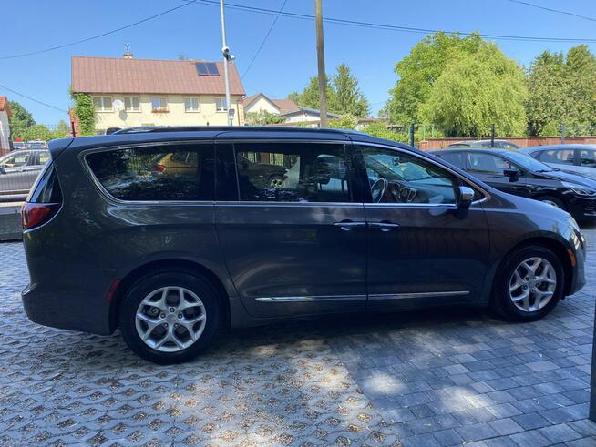 Chrysler Pacifica