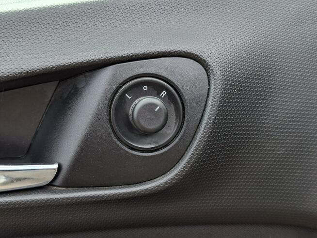 Opel Meriva Klimatronic 2-stref, Podgrz. fotele + kierownica, Navi, 2 kpl. kół