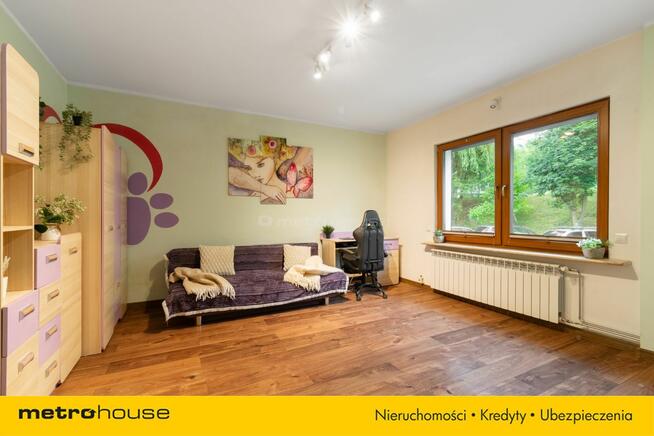 Przestronne 113,5 m² z Ogrodem i 2 Garażami