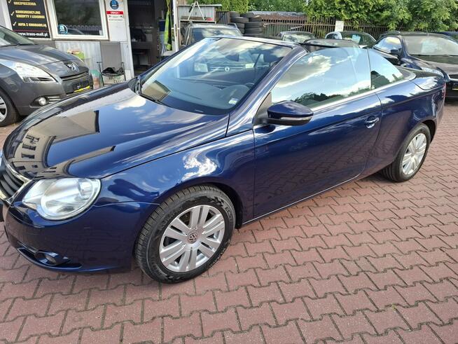 Volkswagen Eos BEZWYPADKOWY. SERWISOWANY. PANORAMICZNY DACH. SUPER STAN. Z NIEMIEC.