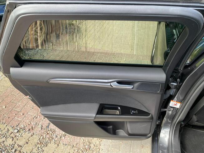 Ford Mondeo 2.0tdci automat ledy Navi kamera asystenci pełen serwis 1.r.gwarancji