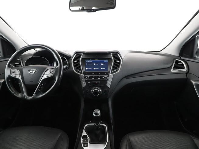 Hyundai Santa Fe navi klima auto grzane fotele kamera i czujniki parkowania