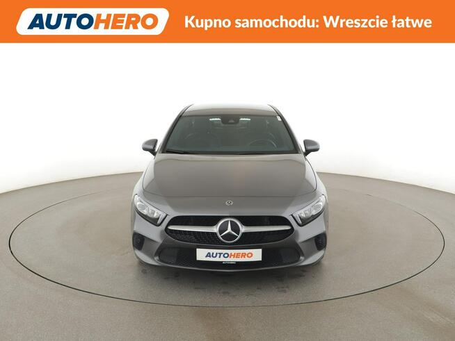 Mercedes A 200 automat full LED półskóra navi grzane fotele kamera i czujniki parkowa