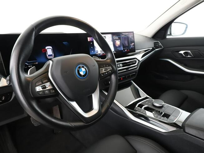 BMW 320 FV23 pHEV full led sporty skóra virtual navi kamera aktywny tempomat