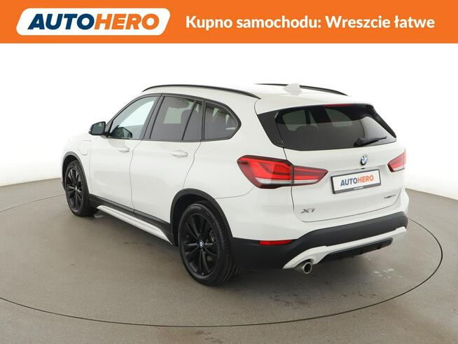 BMW X1 FV23% PHEV automat xDrive 220km półskóra navi kamera grzane fotele HUD