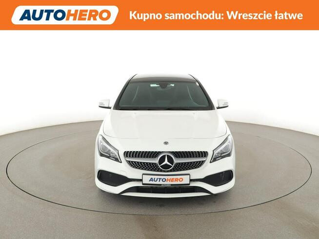 Mercedes CLA 180 automat full LED skóra/alcantara szyberdach navi klima auto kamera i c