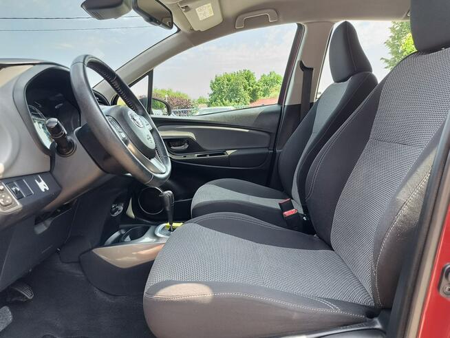 Toyota Yaris 1.5 Benzyna-hybryda 73 KM Przebieg-59 128 km