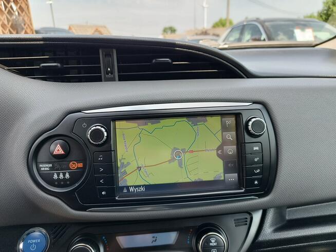 Toyota Yaris 1.5 Benzyna-hybryda 73 KM Przebieg-59 128 km