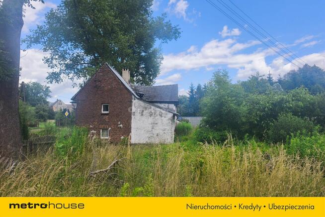 Działka 745 m² z domem z duszą w Radłówce!