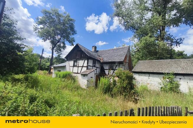 Działka 745 m² z domem z duszą w Radłówce!