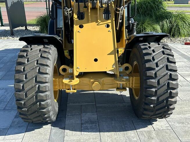 FABRYCZNIE NOWY CAT 906