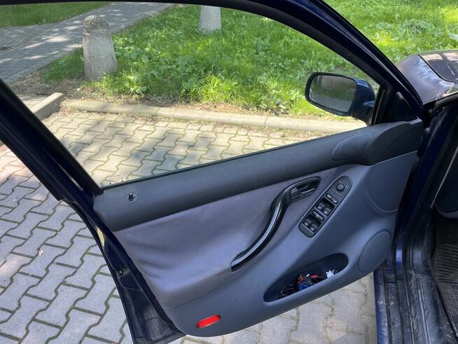 Syndyk sprzeda z wolnej ręki samochód osobowy Seat Leon