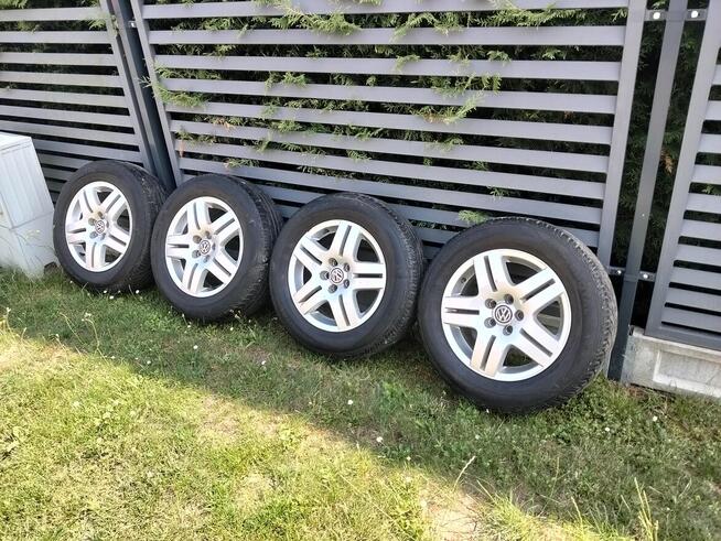 Felgi aluminiowe z oponami 15