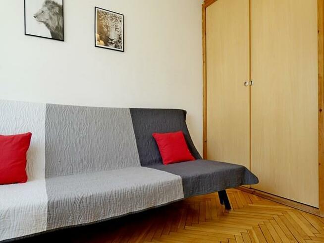 Podskarbińska 10,Praga Północ, jasny pokój