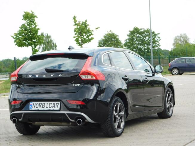 Volvo V40 R-Design z Gwarancją Bezwypadkowy 100%