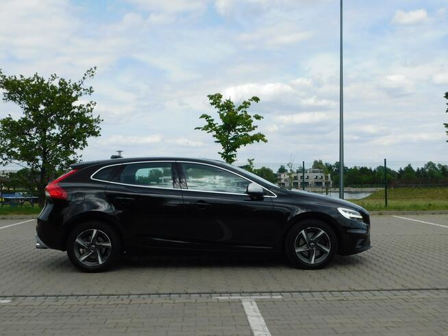 Volvo V40 R-Design z Gwarancją Bezwypadkowy 100%