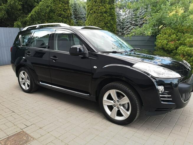 Peugeot 4007 2,2 HDI 156KM Klimatr ALU 18 Temp Isofix 4 x 4 Servis 7 osób Gwarancja