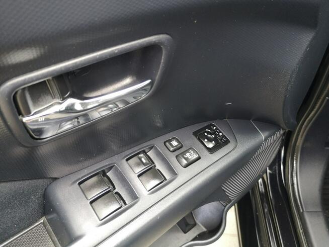 Peugeot 4007 2,2 HDI 156KM Klimatr ALU 18 Temp Isofix 4 x 4 Servis 7 osób Gwarancja
