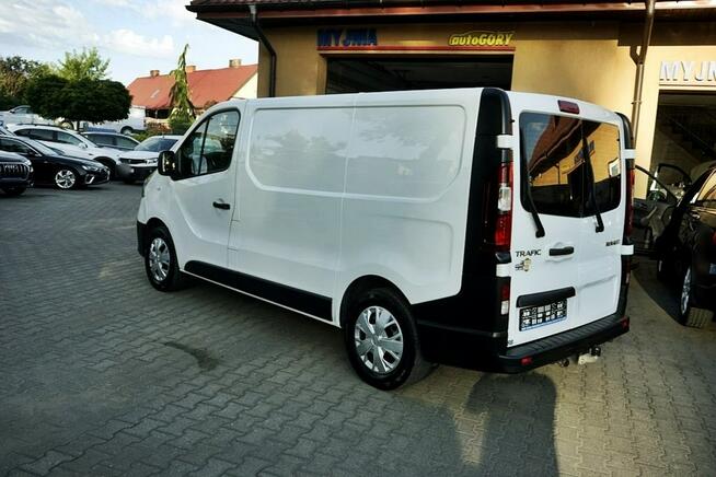 Renault Trafic 1,6DCI Klima, 155tys.km, 2018r.
