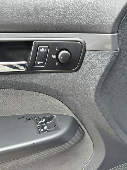 Volkswagen Touran 1,9TDI Klimatyzacja,Podg.Fot.El.szyby.Centralka.kredyt.SERWIS