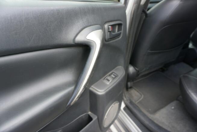 Toyota RAV-4 polski salon