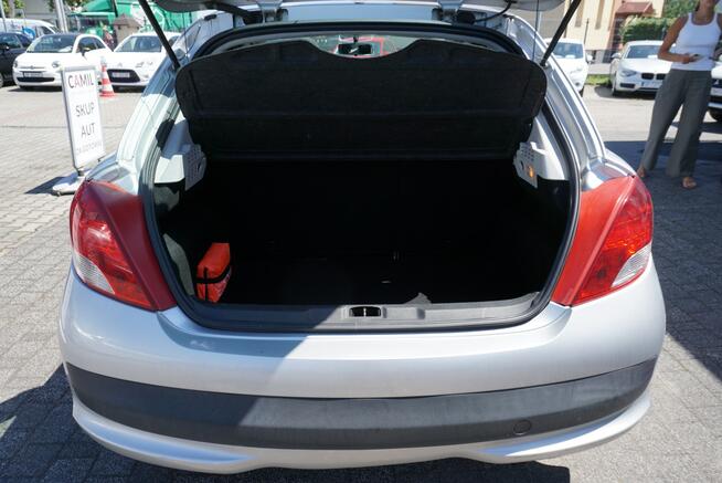 Peugeot 207 zarejestrowany, ubezpieczony, auto miejskie