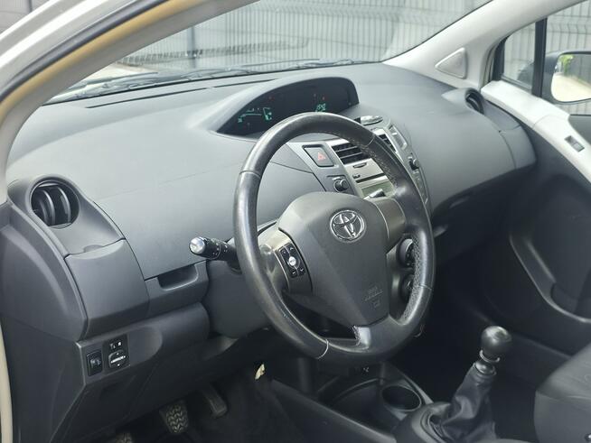 Toyota Yaris 1.33 Benzyna | Serwisowany | Gwarancja | Bogate wyposażenie |