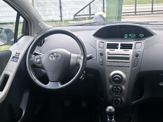 Toyota Yaris 1.33 Benzyna | Serwisowany | Gwarancja | Bogate wyposażenie |