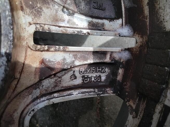 Felgi aluminiowe z oponami 15