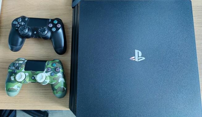 PlayStation 4 Pro CUH‑7216B – Stan igła, super cicha, najlep