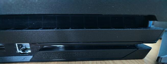 PlayStation 4 Pro CUH‑7216B – Stan igła, super cicha, najlep