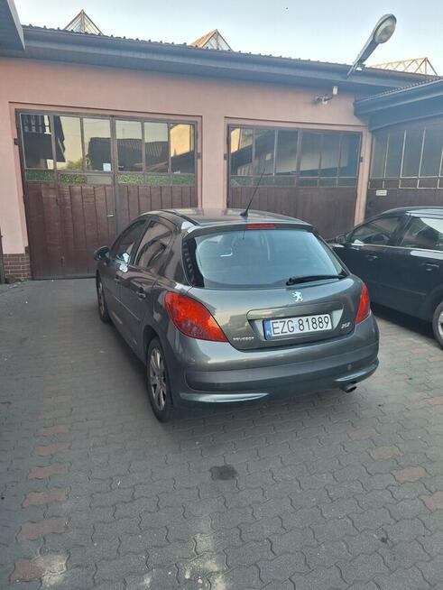 Peugeot 207 - uszkodzony silnik